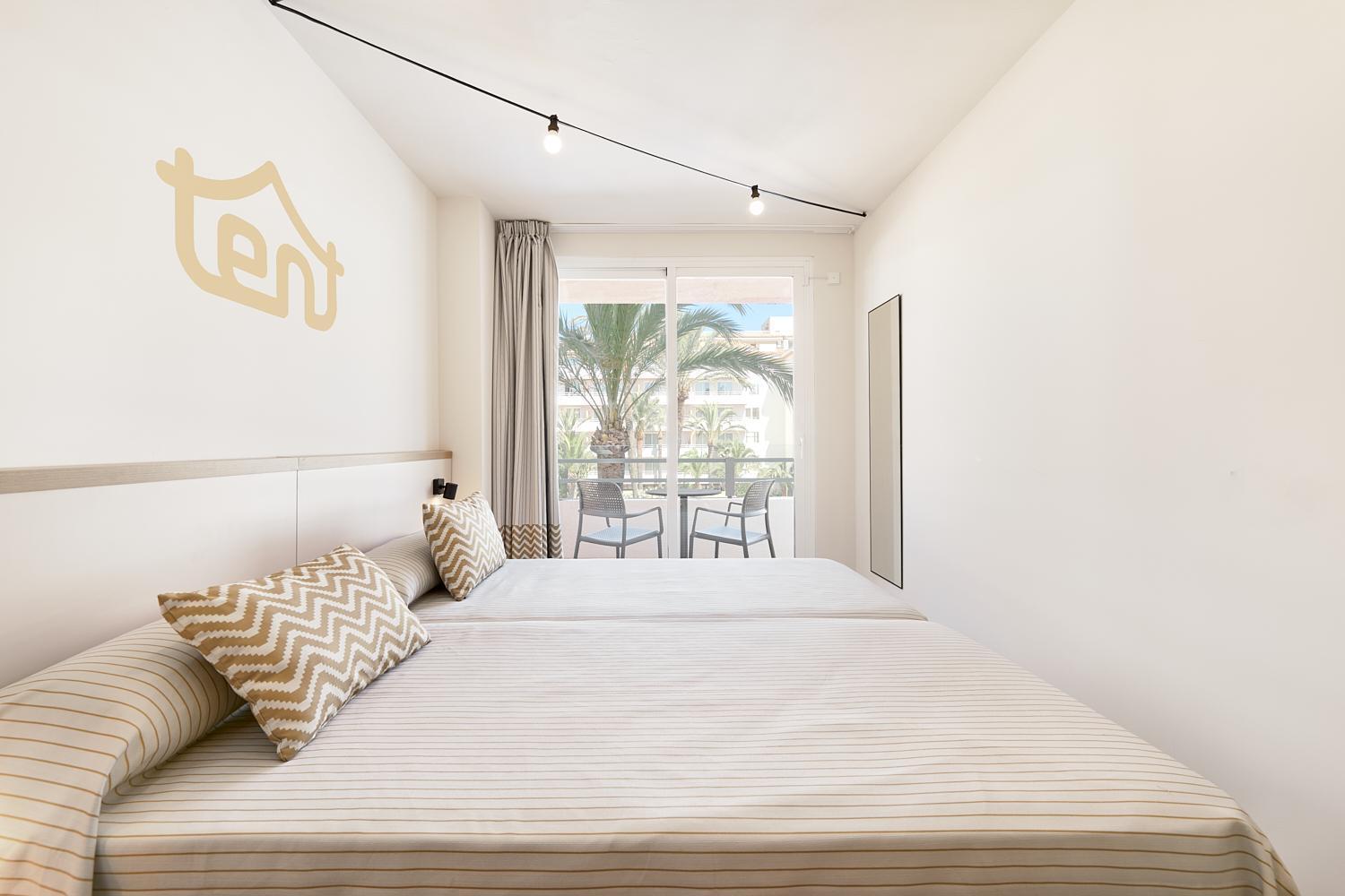 Tent Calvia Beach Магалуф Екстер'єр фото